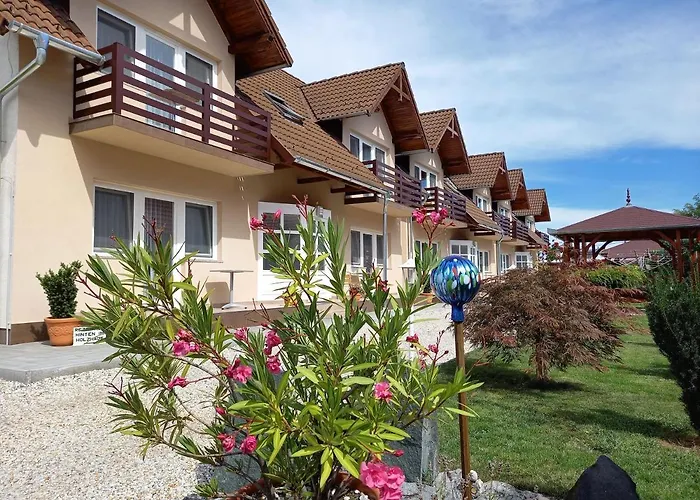 Petrovics Apartmanhaz 1