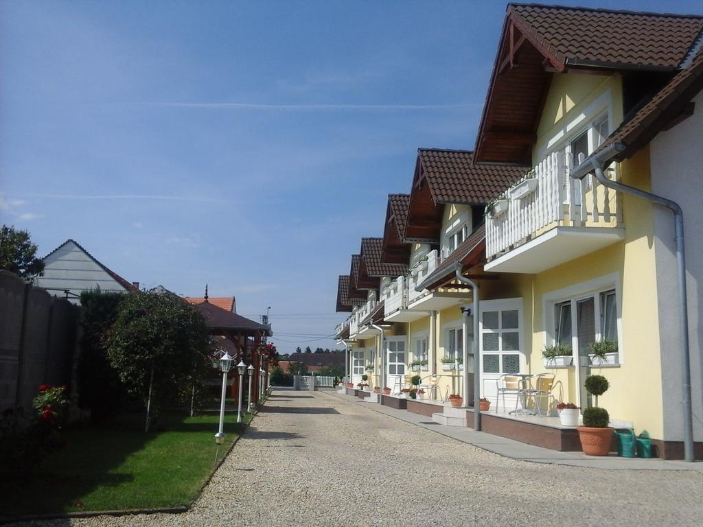 Petrovics Apartmanhaz 1